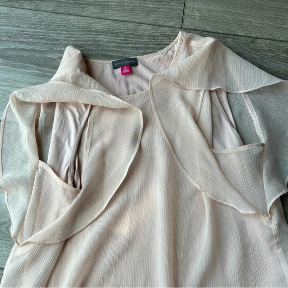 Vince Camuto RUFFLE  SLEEVE LUREX STRIPE TOP - Picture 7 of 12